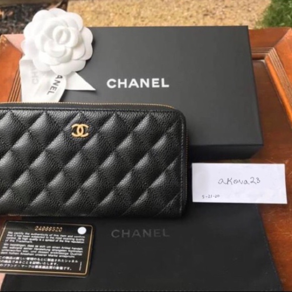 CHANEL Classic Zipped Long Wallet